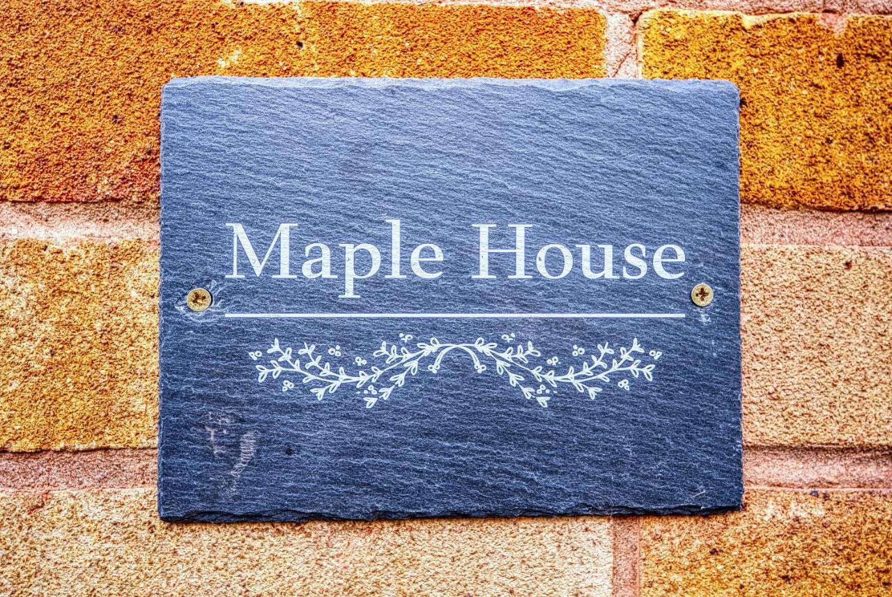 Elegant 5 Bed House - Sleeps 9, Central Solihull, Nec, Jlr, Hs2, Resorts World, Airport Business And Leisure Stays, Bagian luar foto
